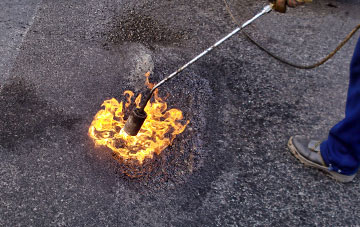 Holmbush flat roofing repairs